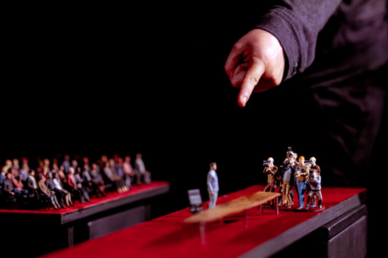 (c) Bettula Huclová (24)